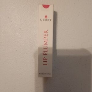 Nexxt Lip Plumper.